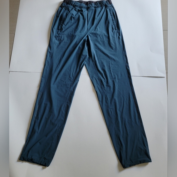 Lululemon men's Core joggers. - Picture 3 of 13
